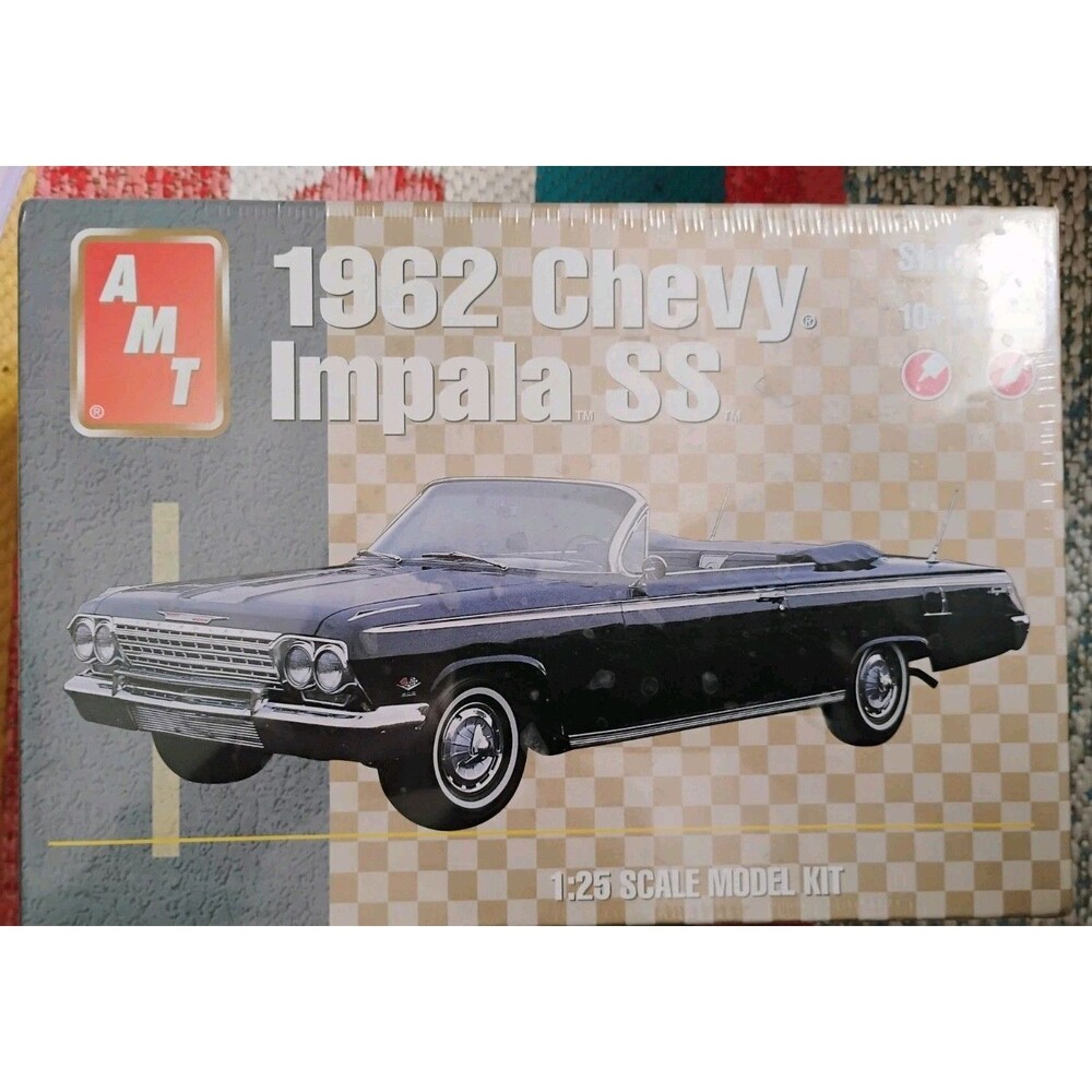 AMT 1/25 1962 62 Chevy Chevrolet Impala SS Convertible Model Kit #8209